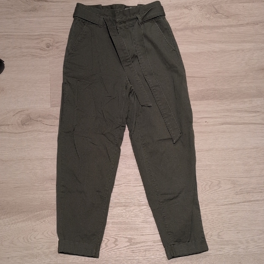 Banana Republic Olive Green Ankle Crop Pants with Belt